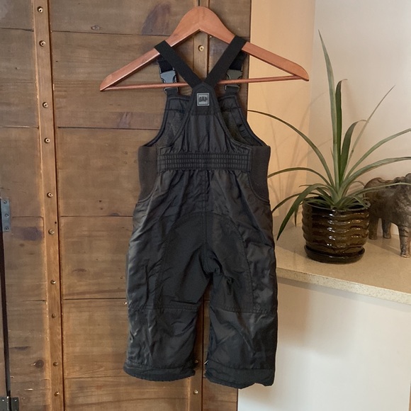 BabyGap Snow Bib Overalls - Picture 2 of 2